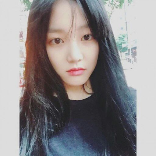 Today’s standout profile photo of Lee Yubi on Choeaedol Celeb