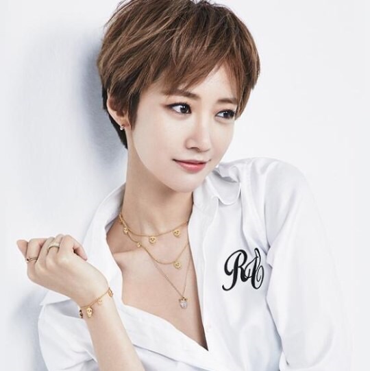 Today’s standout profile photo of Go Junhee on Choeaedol Celeb
