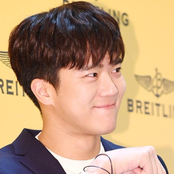 Popular profile image of Ha Sukjin selected by vote