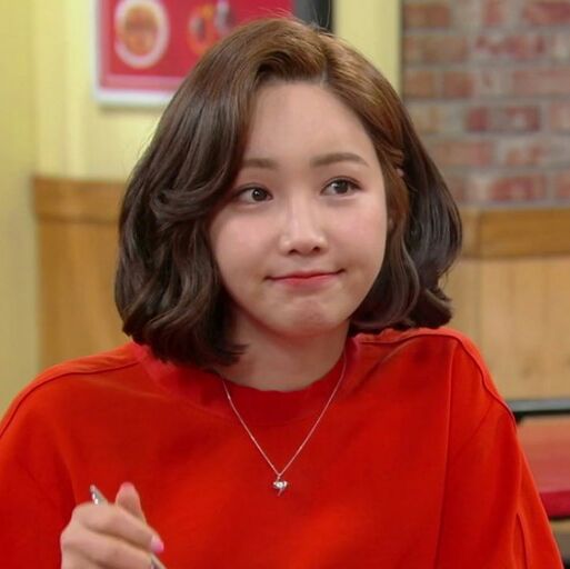 Today’s standout profile photo of Lee Yuri on Choeaedol Celeb