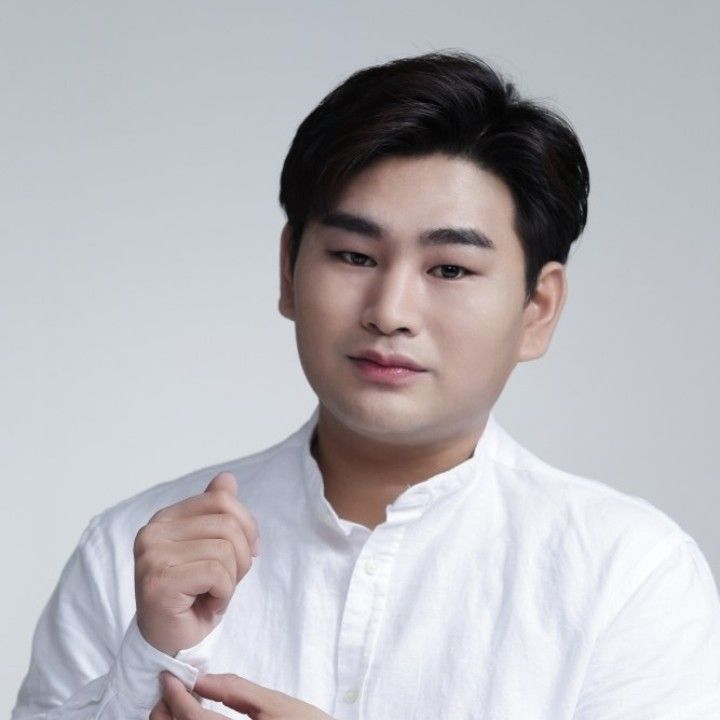 Representative photo of Kang Taekwan showing their charm