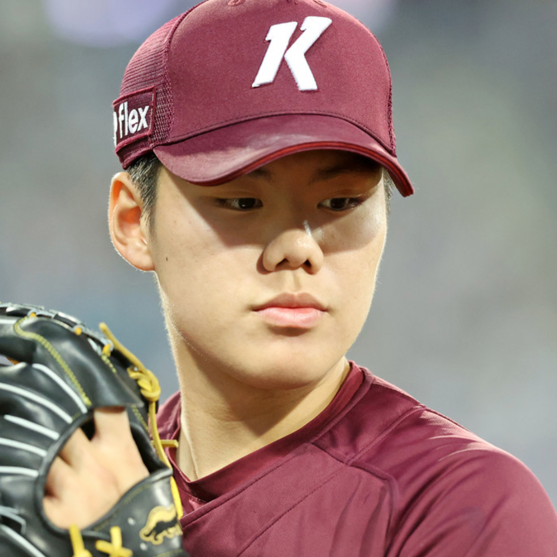 Popular profile image of Kim Yunha selected by vote