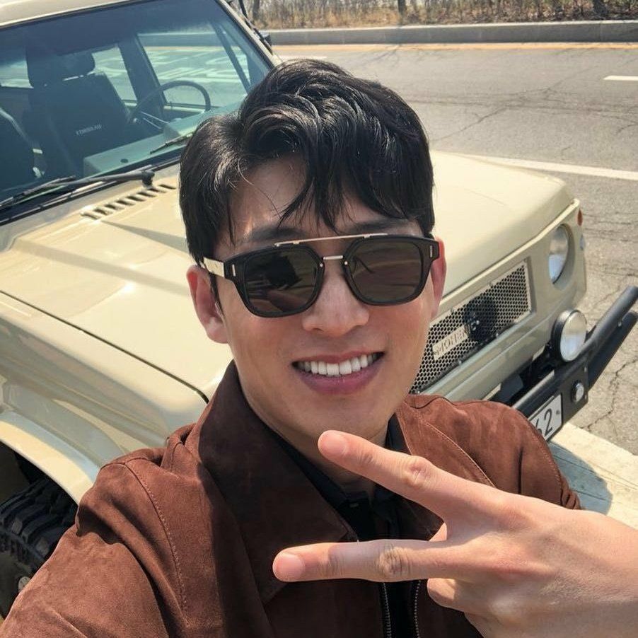Today’s standout profile photo of Go Joon on Choeaedol Celeb