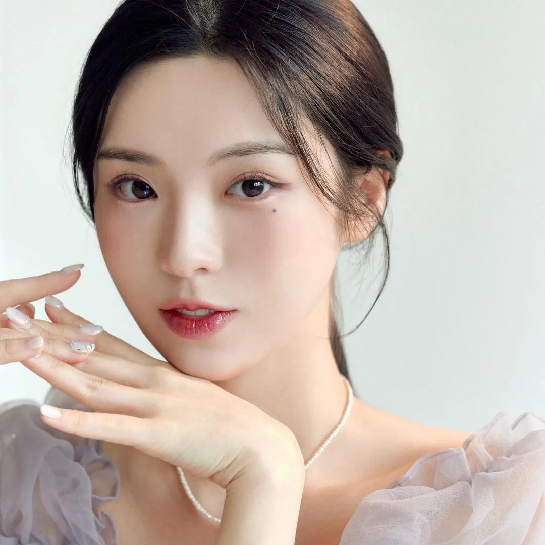 Today’s standout profile photo of Yulri on Choeaedol Celeb