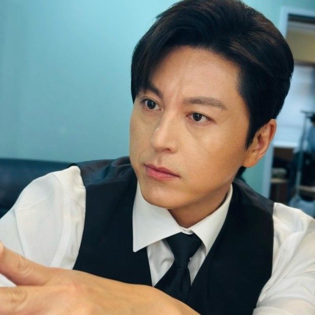 Representative photo of Ryu Sooyoung showing their charm