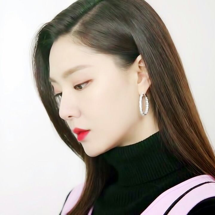 Today’s standout profile photo of Seo Jihye (1996) on Choeaedol Celeb