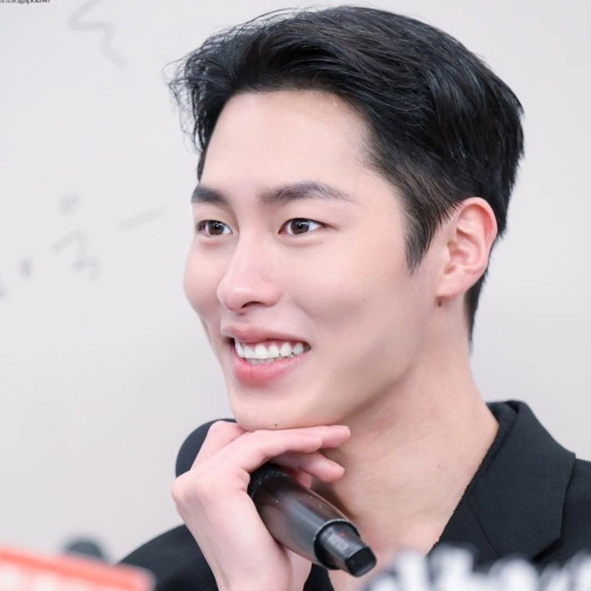Lee Jaewook
