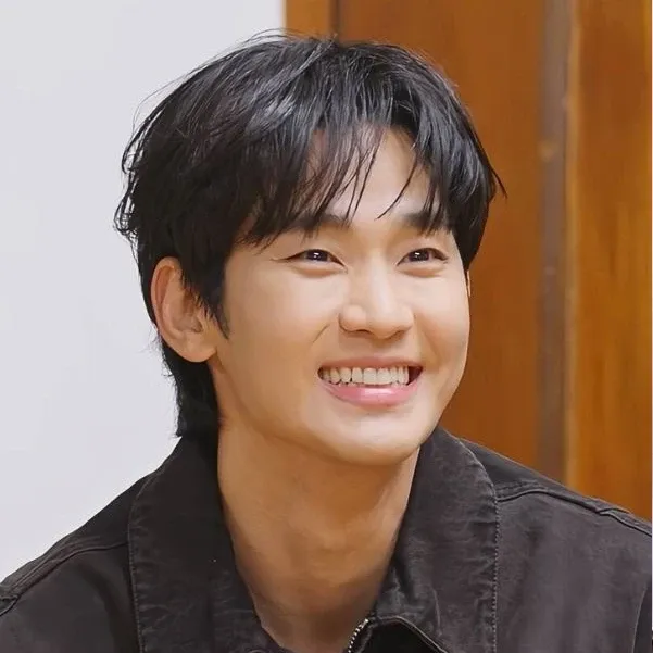 김수현